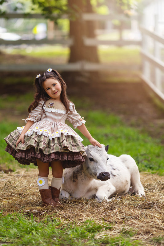 Highland Honey Pettiskirt Dress and Blooms