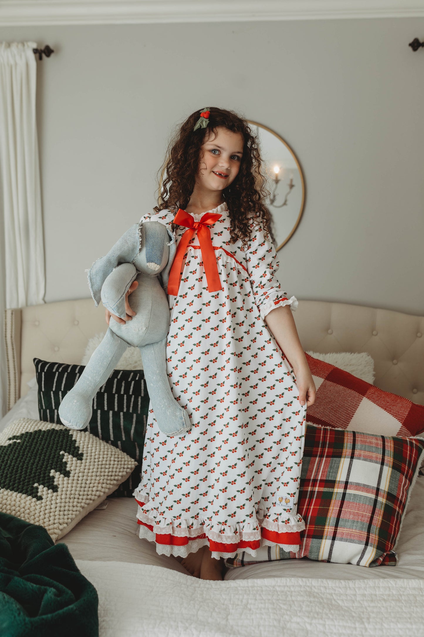 Merry Mistletoe Knit Lounge