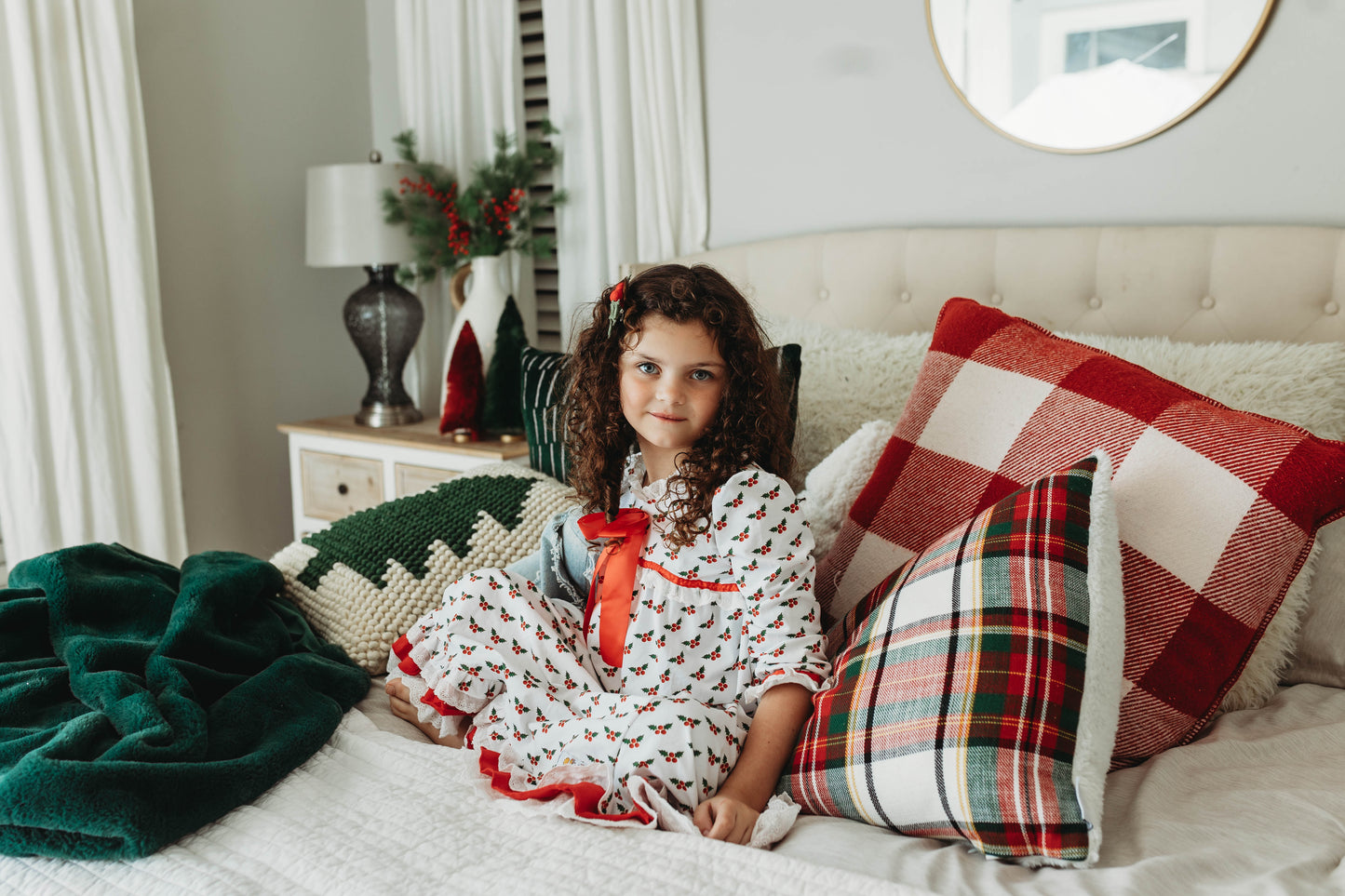 Merry Mistletoe Knit Lounge