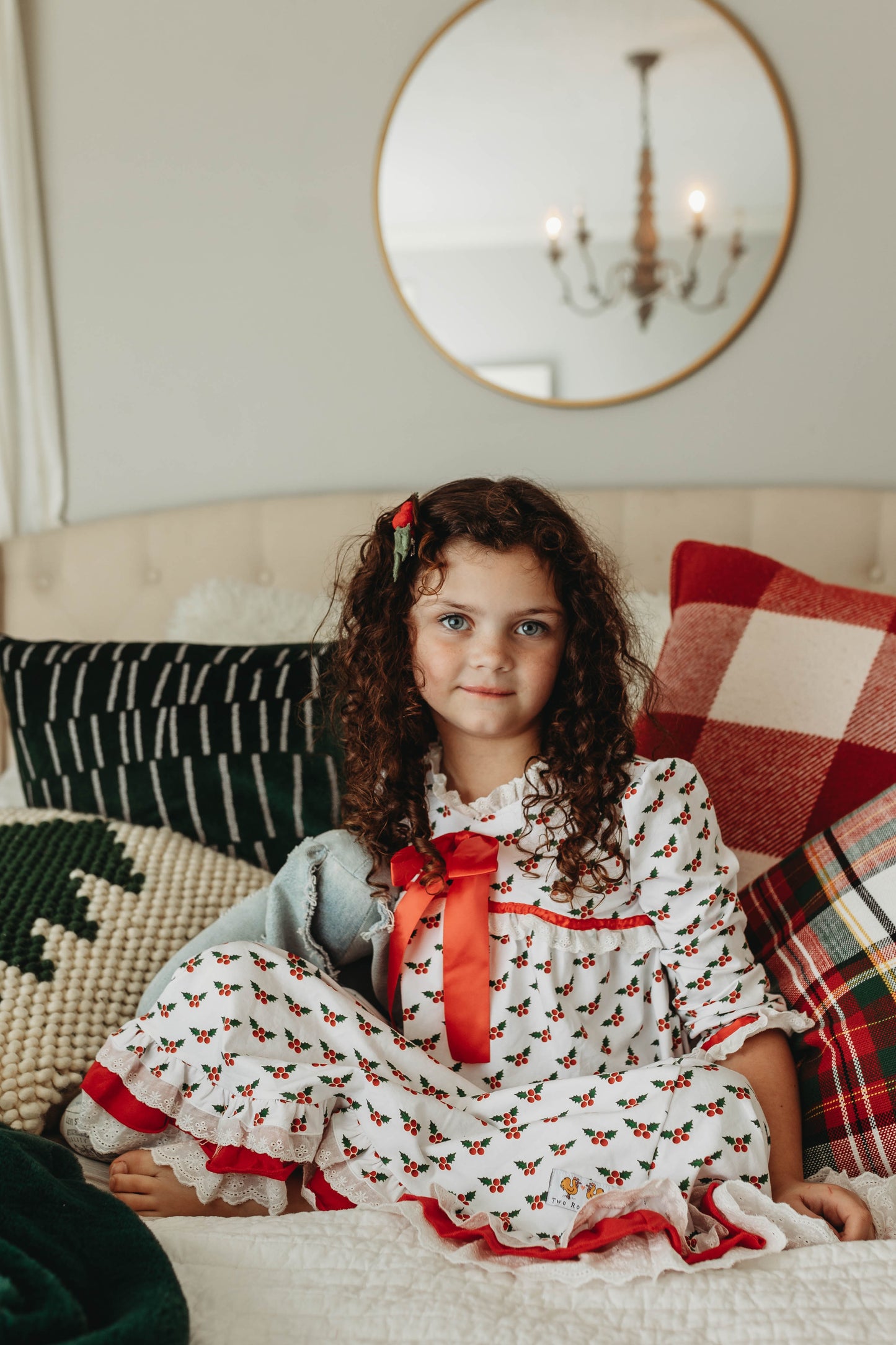 Merry Mistletoe Knit Lounge