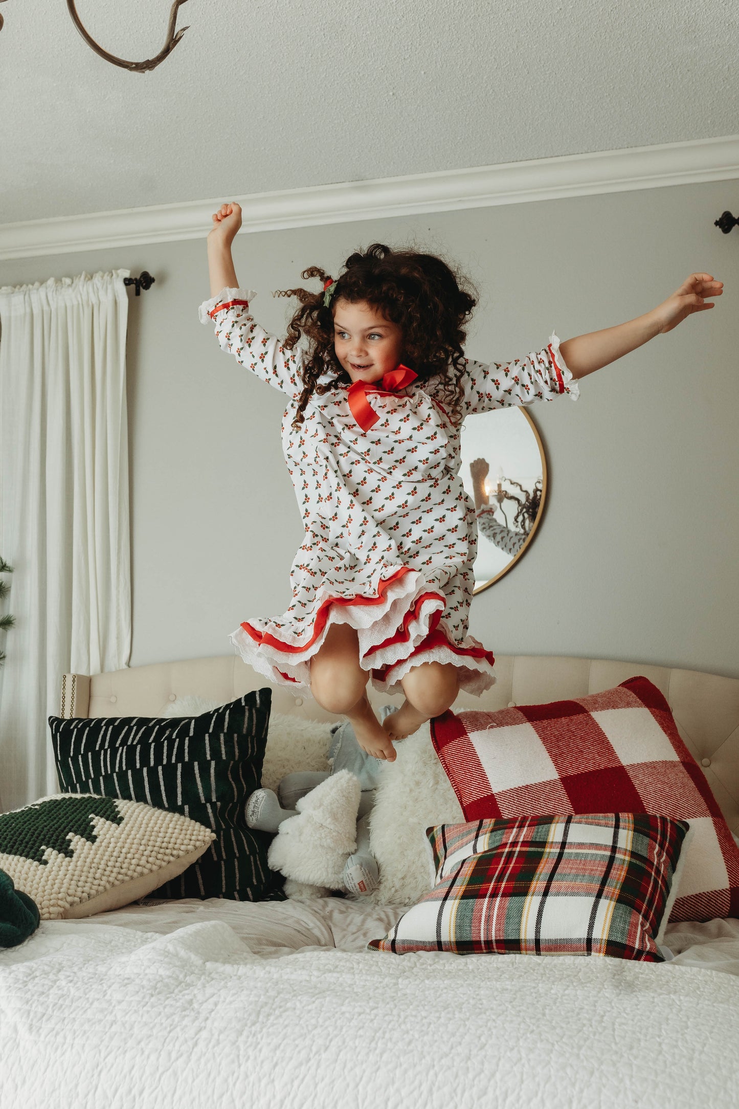 Merry Mistletoe Knit Lounge