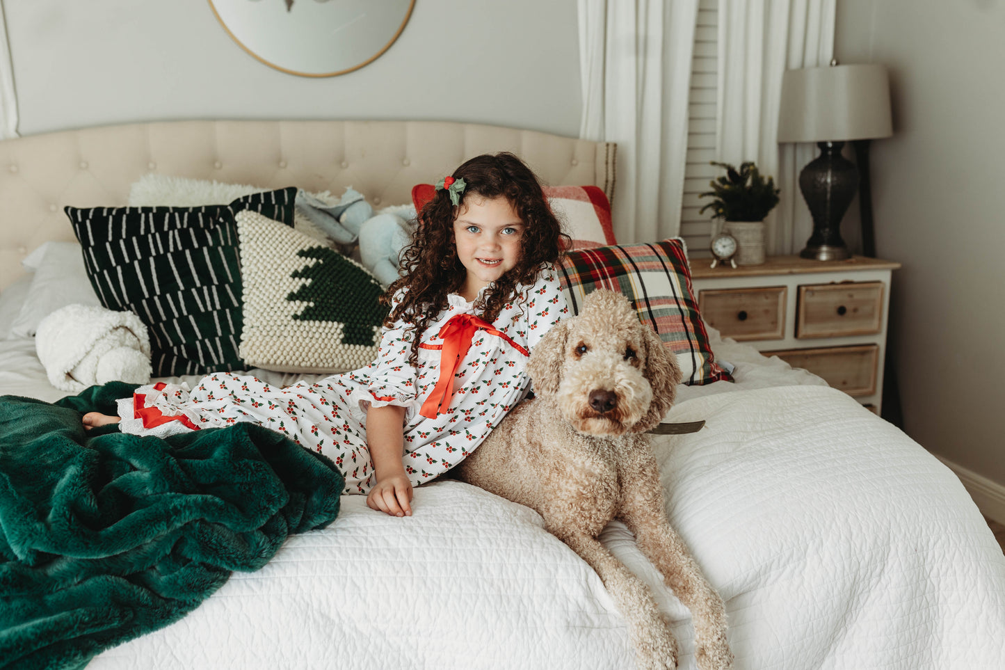 Merry Mistletoe Knit Lounge