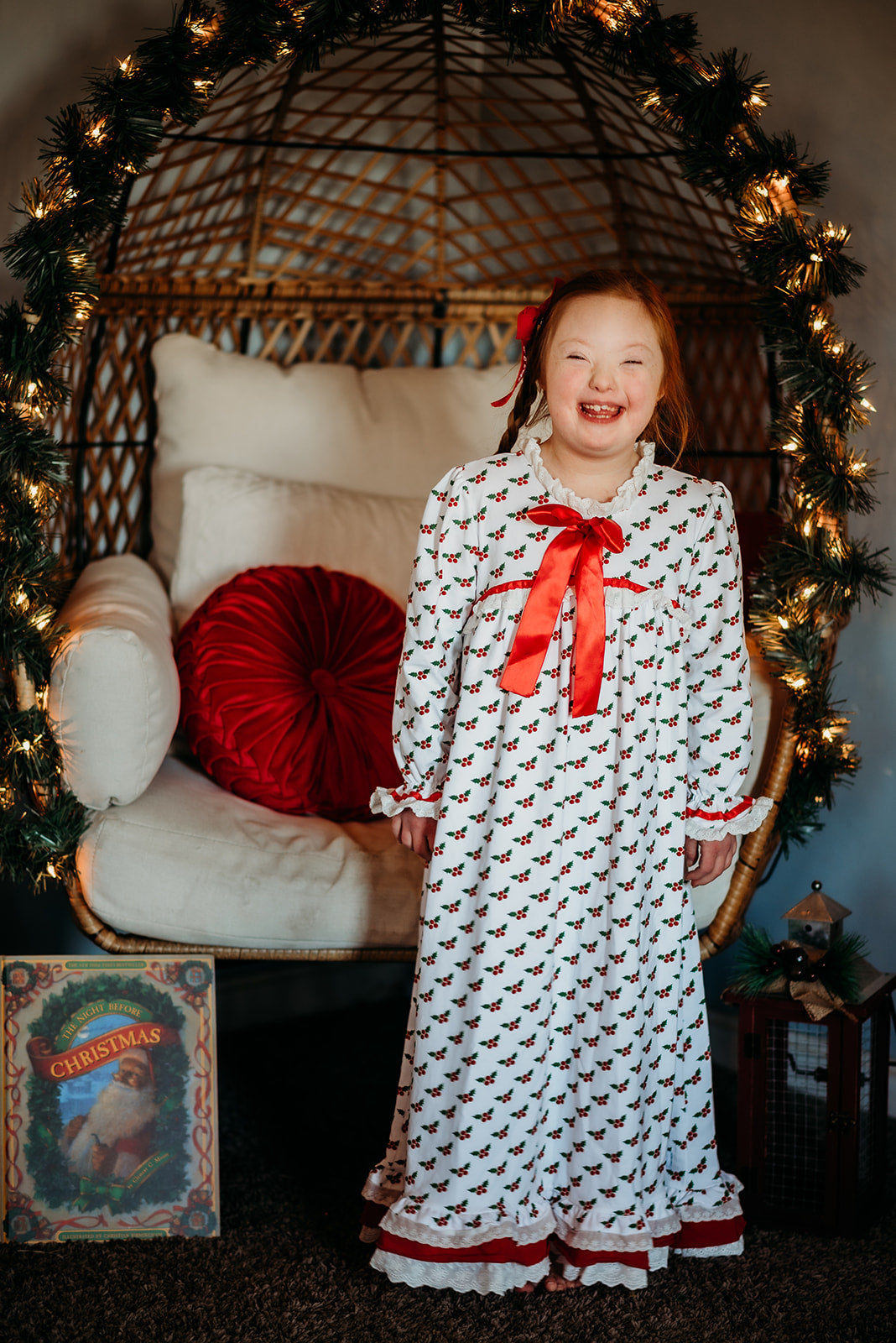 Merry Mistletoe Knit Lounge