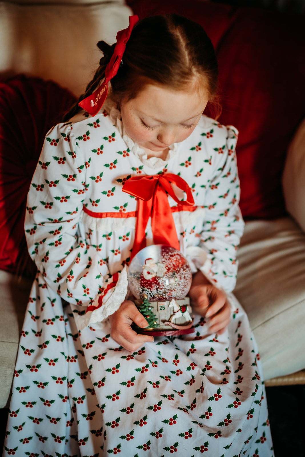 Merry Mistletoe Knit Lounge