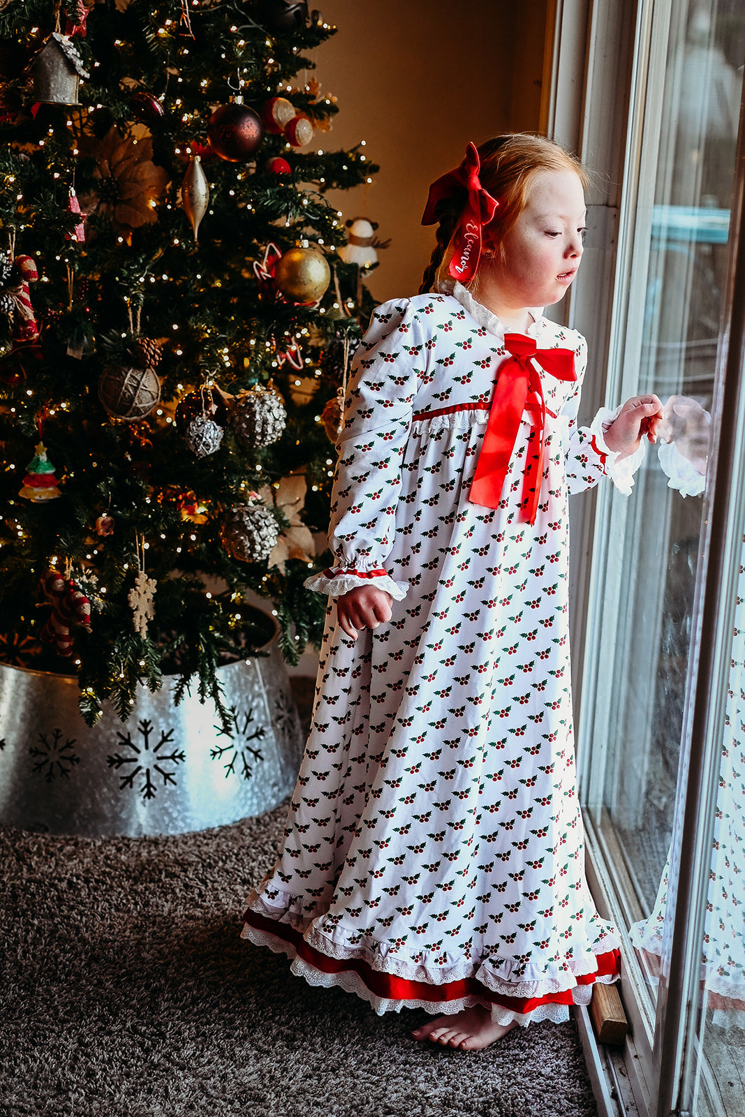 Merry Mistletoe Knit Lounge